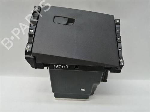 Used Glove box Glove box RENAULT CLIO V (B7_) 1.0 TCe 90 (B7MT) (91 hp) 16114149 16114149