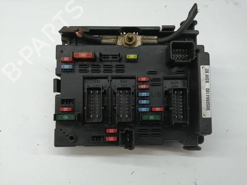 Used Fuse box Fuse box PEUGEOT 307 (3A/C) [2000-2012] 33985979 33985979