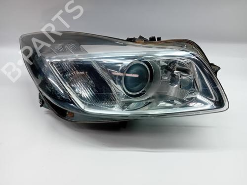 Used Right headlight OPEL INSIGNIA A (G09) [2008-2017]  30061367