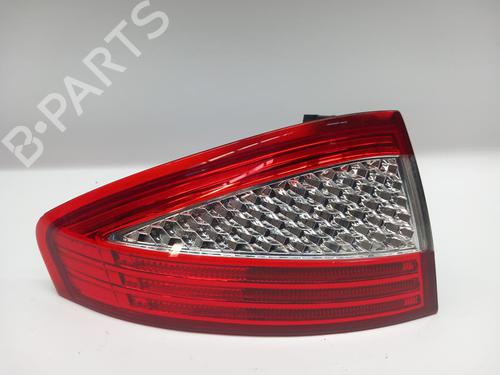 Used Left taillight FORD MONDEO IV (BA7) [2007-2015]  32744501