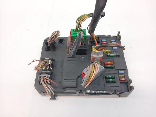 Used Fuse box Fuse box 38470194 38470194