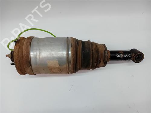 Used Left rear shock absorber Left rear shock absorber LAND ROVER DISCOVERY III (L319) 2.7 TD 4x4 (190 hp) 40066152 40066152