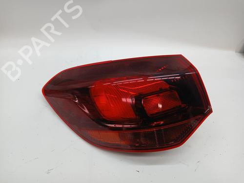 Feu arrière gauche Feu arrière gauche OPEL ASTRA J Sports Tourer (P10) [2010-2015] 35785114 35785114