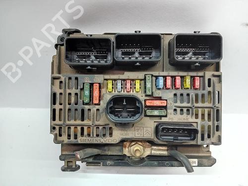Used Fuse box Fuse box CITROËN C4 I (LC_) [2004-2014] 36469597 36469597