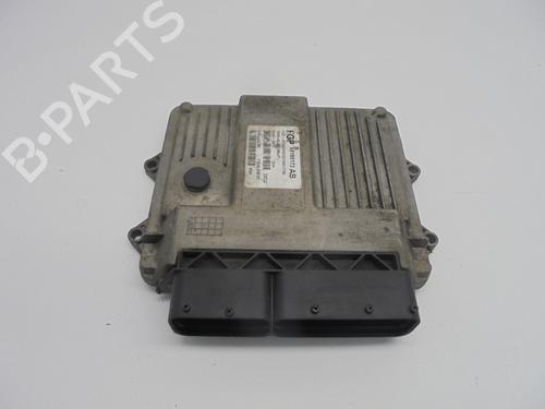Used Engine control unit (ECU) SUZUKI SWIFT III (MZ, EZ) [2005-2025]  9456848
