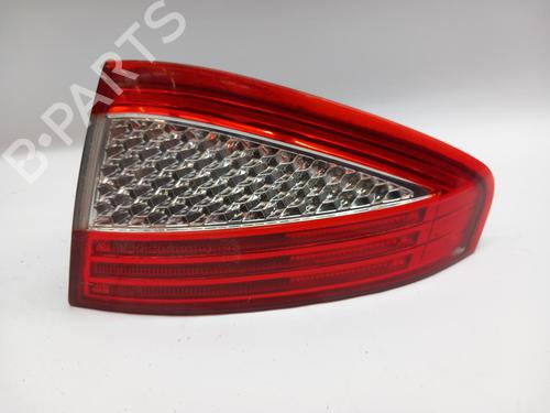 Used Right taillight FORD MONDEO IV (BA7) 2.0 TDCi (140 hp) 33169464