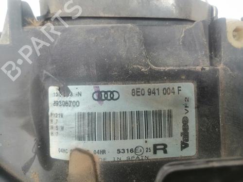 Højre forlygte AUDI A4 B6 Avant (8E5) 3.0 quattro | BP29572832C29 