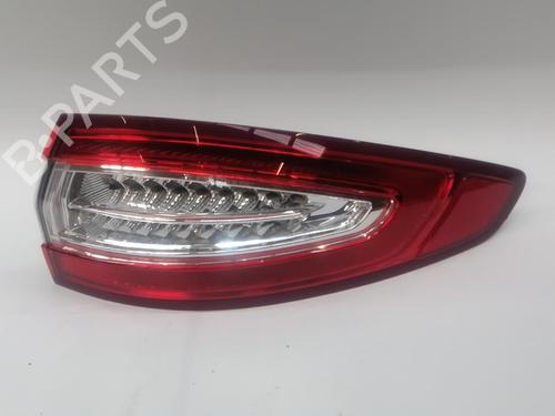 Used Right taillight FORD MONDEO V Hatchback (CE) 2.0 TDCi (150 hp) 30133761