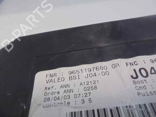 Fuse box PEUGEOT 307 Break (3E) 1.6 HDi 110 | BP5464955E1 