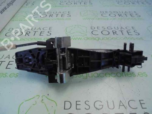 Rear left exterior door handle LAND ROVER RANGE ROVER SPORT I (L320) 2.7 D 4x4 | BP5461508C130 