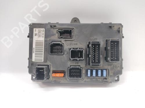 Used Fuse box Fuse box PEUGEOT 407 (6D_) [2004-2011] 33440404 33440404