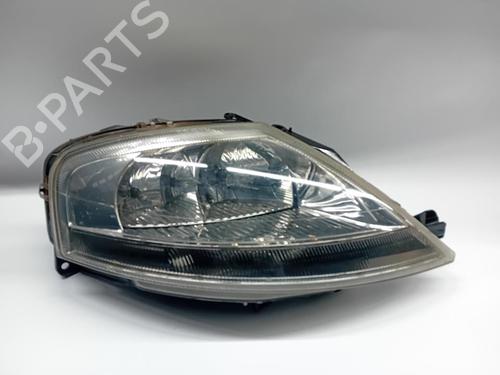Used Right headlight Right headlight CITROËN C3 I (FC_, FN_) 1.1 i (60 hp) 33623247 33623247