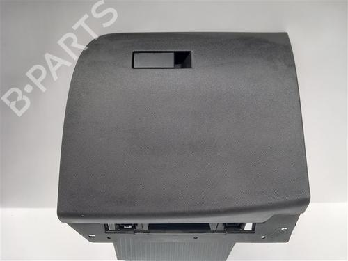 Handskerum Handskerum OPEL CORSA F (P2JO) 1.2 (68) (101 hp) 18526238 18526238