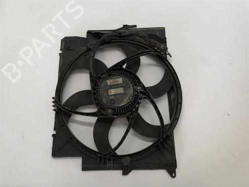 Used Radiator fan Radiator fan 32018292 32018292