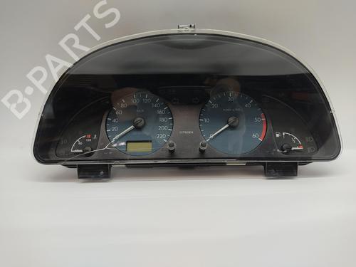 Used Instrument cluster CITROËN XSARA (N1) 2.0 HDi 90 (90 hp) 9840433