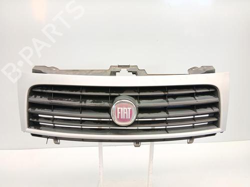 Used Grille Grille FIAT SCUDO Van (270_, 272_) [2007-2016] 35905333 35905333