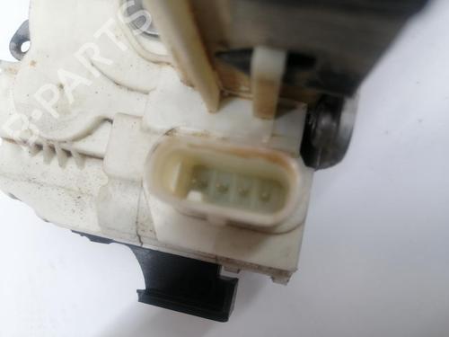Front left lock MERCEDES-BENZ GLA-CLASS (X156) GLA 200 CDI / d (156.908) | BP29855873C98