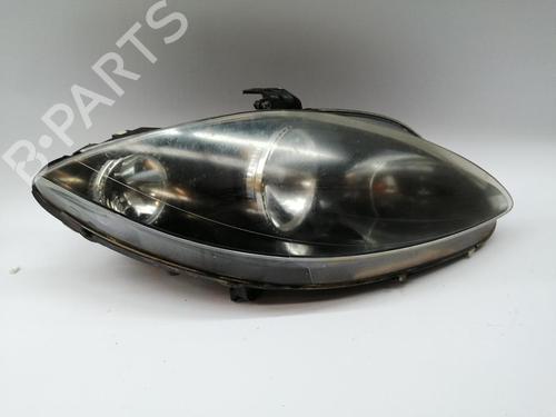 Used Right headlight SEAT LEON (1P1) [2005-2013]  31352572