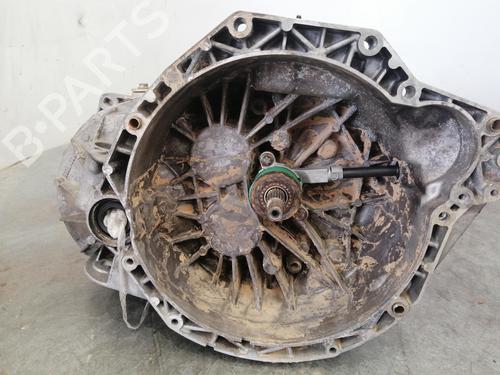 Gearkasse RENAULT MASTER II Van (FD) 2.5 dCi 100 (FD0U, FD0V, FD3U, FD3V, FD8U, FD8V) (99 hp) 28312561