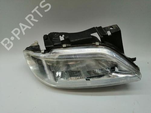 Used Right headlight CITROËN XSARA (N1) 1.9 TD (90 hp) 30175199