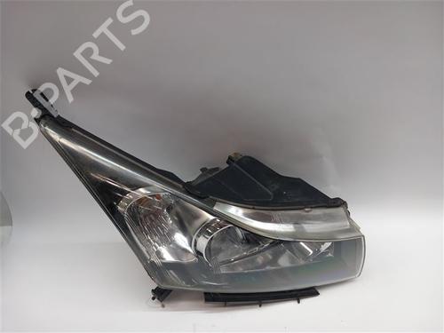 Right headlight CHEVROLET CRUZE Hatchback (J305) 2.0 CDI | BP39756089C29 - Image 2