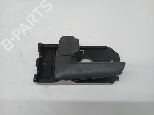 Venstre fortil invendig håndtag KIA CERATO I Hatchback (LD) 2.0 CRDi (112 hp) 32778360