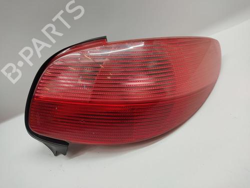 Used Right taillight PEUGEOT 206 CC (2D) 1.6 16V (2DNFUF, 2DNFUR) (109 hp) 30564946