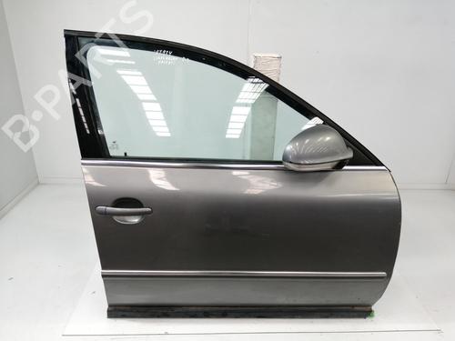 Puerta delantera derecha VW PASSAT B5.5 (3B3) 2.5 TDI (163 hp) 17910491