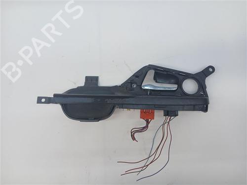Used Front left interior door handle Front left interior door handle 39468518 39468518