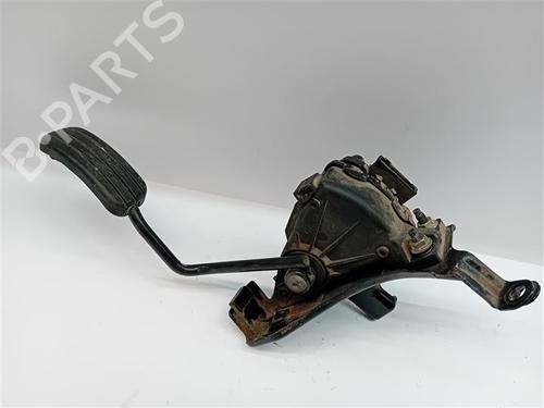 Used Pedal Pedal RENAULT TRAFIC II Van (FL) 1.9 dCi 80 (FL0B) (82 hp) 40554149 40554149