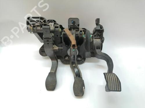 Clutch pedal FIAT DOBLO Platform/Chassis (263_) 1.3 D Multijet (90 hp) 16988934