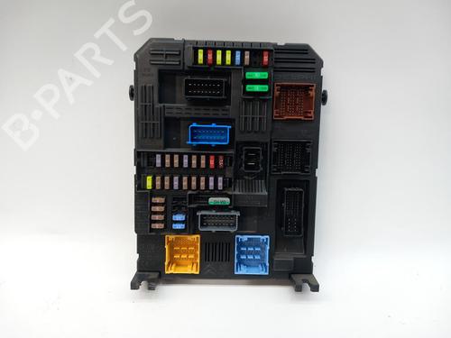 Used Fuse box Fuse box PEUGEOT 3008 II SUV (MC_, MR_, MJ_, M4_) [2016-2026] 33440537 33440537