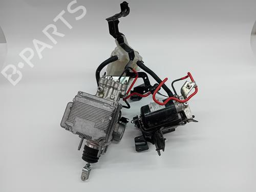 Used ABS pump TOYOTA YARIS (_P13_) 1.5 Hybrid (NHP130_, NHP130) (101 hp) 29159257