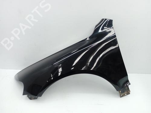 Used Left front fenders VW TOUAREG (7LA, 7L6, 7L7) 2.5 R5 TDI (174 hp) 19053921