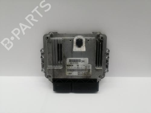 Used Engine control unit (ECU) KIA CARENS III MPV (UN) 2.0 CRDi 140 (140 hp) 19176721