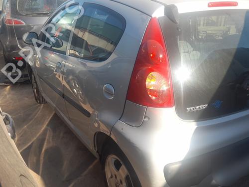 Left taillight PEUGEOT 107 (PM_, PN_) 1.0 | BP28812160C34 