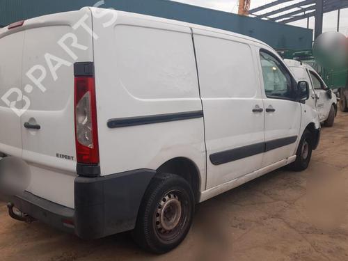 Grille PEUGEOT EXPERT Van (VF3A_, VF3U_, VF3X_) 1.6 HDi 90 8V | BP30395562C40