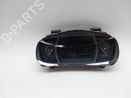 display-monitor-renault-megane-iv-hatchback-b9amn_-2015-27180670 main image