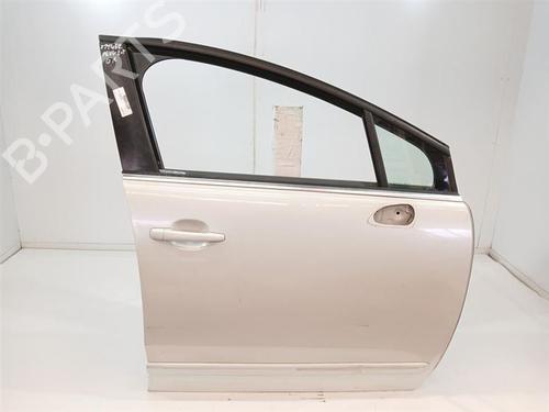 tuer-rechts-vorne-peugeot-5008-0u_-0e_-2009-2010-2011-2012-2013-2014-2015-2016-2017-38415375 main image