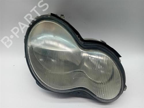 Used Right headlight Right headlight MERCEDES-BENZ C-CLASS (W203) C 220 CDI (203.006, 203.008) (143 hp) 36884797 36884797