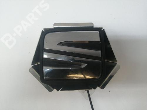 Used Tailgate handle Tailgate handle SEAT LEON (5F1) 1.2 TSI (110 hp) 11060031 11060031