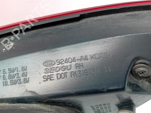 Right tailgate light KIA CARENS IV 1.7 CRDi | BP40517547C80 - Image 3