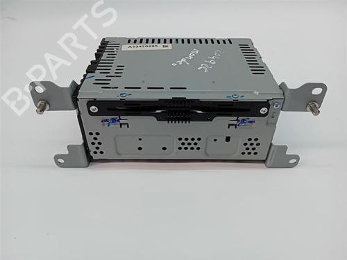 radio-ford-mondeo-v-hatchback-ce-2014-30386232 main image