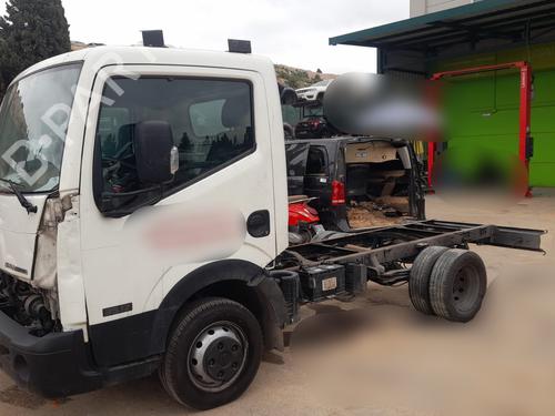 Used Parts NISSAN NT400 CABSTAR (F24M)    2573713
