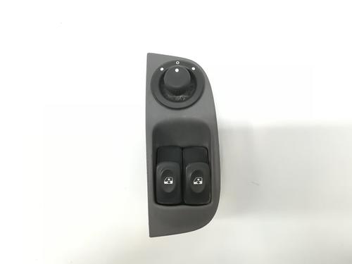 BP11050787C106 main image