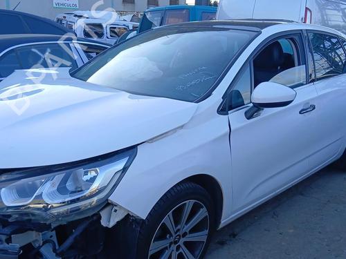 Farolim esquerdo CITROËN C4 II (NC_) 1.2 THP 110 (NCHNZ6, NCHNV6) | BP31695788C34