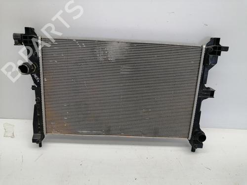 Used Water radiator Water radiator 37032385 37032385