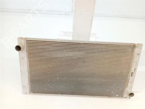 Used Water radiator Water radiator 37032491 37032491
