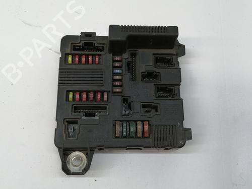 Used Fuse box RENAULT SCÉNIC II (JM0/1_) [2003-2010]  30968112