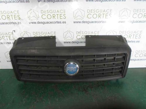 Grill FIAT DOBLO MPV (119_, 223_) 1.3 JTD (75 hp) 5529855
